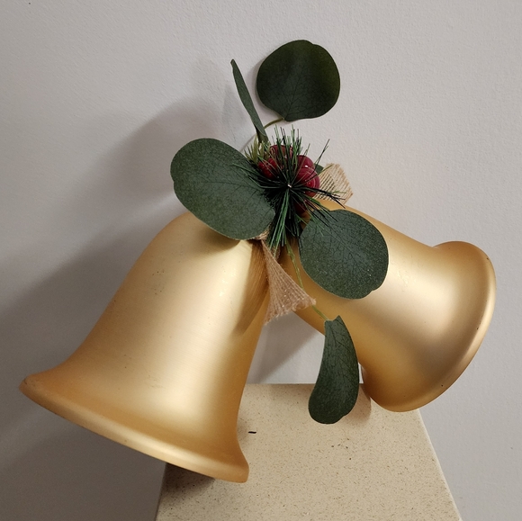 Ashland large gold bell hanger for decor - Picture 1 of 6